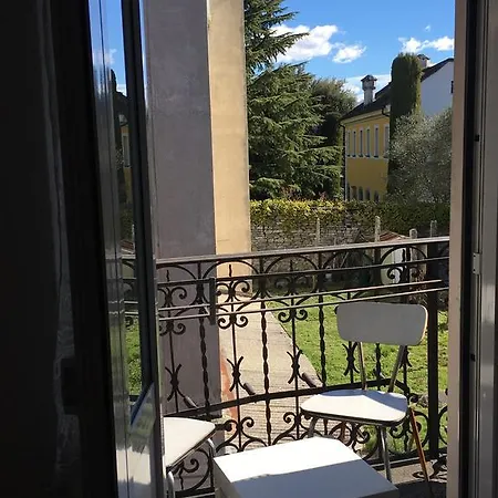 Vecchia *