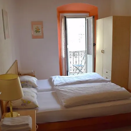 Vecchia Couette-café Locarno